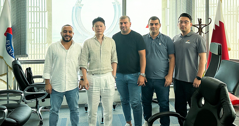 Kamakailan, binisita ni TENAU ELEVATOR Overseas Marketing Director Cong Sun, Middle East Market Regional Manager Gavin Yao at Electrical Technology After-sales Engineer Yangyang Li ang aming mga kasosyo sa maraming bansa at rehiyon sa Middle East Market